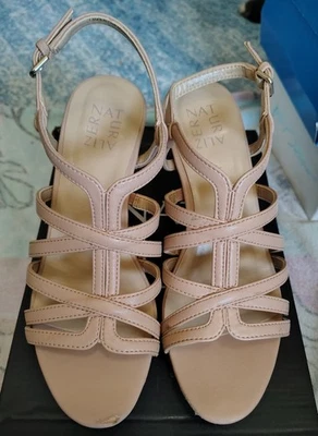 Naturalizer Baylor Creme Brulee Heels Size 7.5M - Image 1 of 4