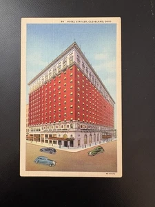 Hotel Statler in Cleveland Ohio - Vintage Postcard - Picture 1 of 2