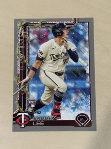 2025 Topps Baseball - Brooks Lee (RC) Glitter Holiday #H13 Twins - Bild 1 von 2