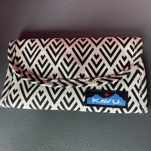 Portafoglio KAVU Tri-Fold bianco e nero chiusura a scatto tasca posteriore cerniera interno marrone - Foto 1 di 5