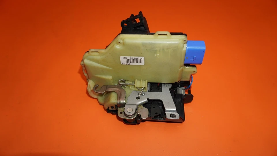 PORSCHE 911 CARRERA DOOR LOCK LATCH RIGHT 2006 2007 2008 2009 2010 3D1837016C - Image 1 of 4