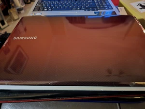Samsung R530 4 Gb RAM 120 Gb solid state hard drive good condition £49 Clearance - Picture 1 of 24