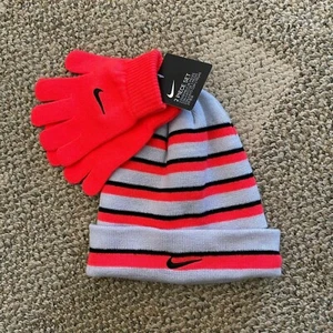 Nike 2 Piece Knit Hat Beanie Gloves Set Racer Pink Stripe Boys Girls Youth 8/20 - Picture 1 of 2