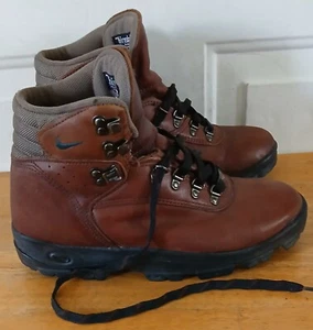Vintage Nike Air ACG Brown Leather Women's Thinsulate Hiking Boots. Sz 9.5 - Picture 1 of 21