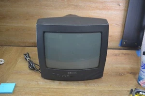 Emerson ET-13P2- 13" CRT TV Retro Gaming Television - No Remote - Picture 1 of 9