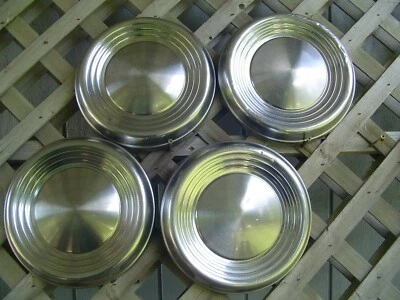 CUBIERTAS DE RUEDA TAPACUBOS PLATO PERRO COMET CYCLONE CLÁSICO MERCURY COMET TAPAS CENTRALES DE COLECCIÓN Foto 1 de 4