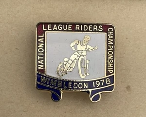 CAMPEONATO DE PILOTOS DE LA LIGA NACIONAL 1978 Wimbledon esmalte metal Speedway insignia - Imagen 1 de 1