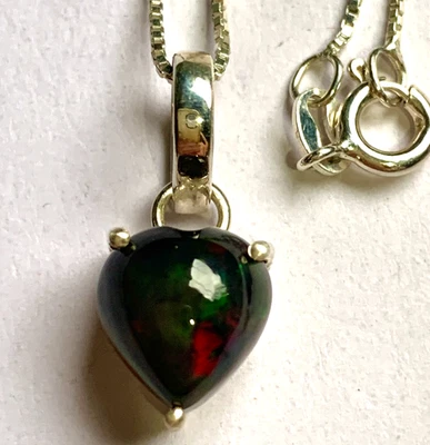 ЧЕРНЫЙ ОГОНЬ ОПАЛ СЕРДЦЕ ОЖЕРЕЛЬЕ 10CT В 925 ПРОБЫ БЕЗЕЛЬ С ЦЕПОЧКОЙ КОРОБКИ - Изображение 1 из 4