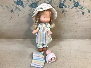 Vintage Holly Hobbie Amy Puppe 6" Spielset mit Baby & Knickerbocker Outfit - Bild 1 von 7