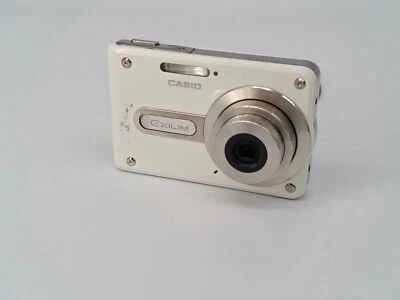 Casio Exilim EX-S100 | Digitalkamera | 3.2 MP | weiß - Bild 1 von 4