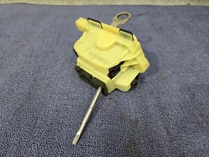 2006-2010 W219 AMG CLS63 OEM TRANSMISSION FLOOR GEAR BOX SHIFT SHIFTER SELECTOR - Picture 1 of 4