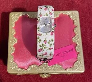 Rare Vintage Betsey Johnson White Rosebud Print Resin Hinged Bangle Watch - Picture 1 of 10