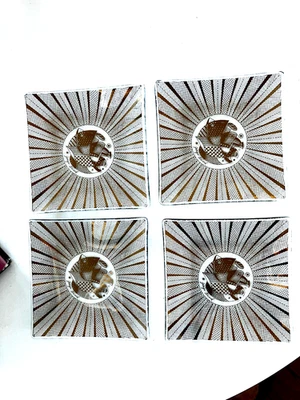 VINTAGE GEORGES BRIARD BIRD DESIGN GLASS PLATES DISHES - SET OF 4 - Image 1 of 3