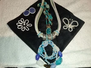 Hübsches Schmuckset weiß/blau - Bild 1 von 7