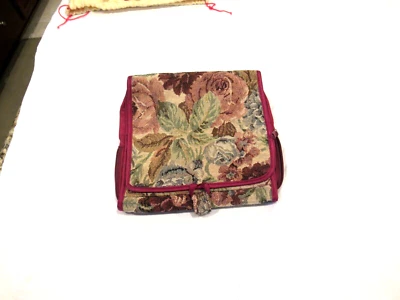 Jafra红金锦缎化妆包 — 第 1/4 张图片