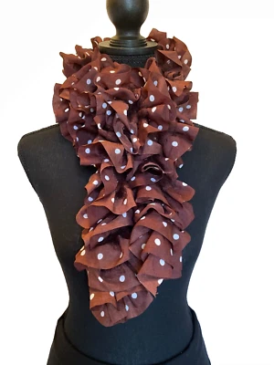 OBD Hecho a Mano, Tejido a Mano Marrón con Lunares Blancos Florencia Volantes Vestido Bufanda Foto 1 de 4