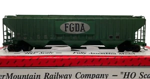 HO INTERMOUNTAIN PACIFIC WESTERN RAIL SYSTEM 4750 GRAIN HOPPER FGDA WEATHERED - Picture 1 of 4