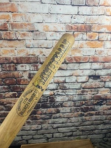 Louisville Slugger Hillerich & Bradsby Co Minuteman Wood Softball Bat Size 4 - Picture 1 of 7