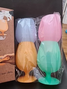Wine Glasses, different colors, silicone, set of 4- 12oz - Picture 1 of 4