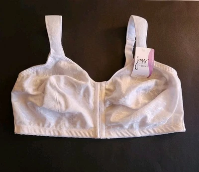 Just My Size Hanes Womens Wireless White Wide Strap Front Close Bra NWT 44DD - Image 1 of 4