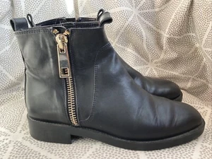 ZARA TRAFALUC Ankle Boots Sz 37 US 6.5-7 Black Leather Outside Exposed Gold Zip - Picture 1 of 12