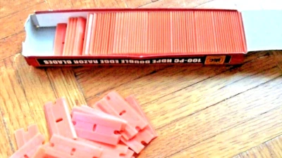 100 Pcs 1.5'' HDPE Dbl Edged Plastic Razor Blades Orange Autobody, Glue Residue - Image 1 of 4