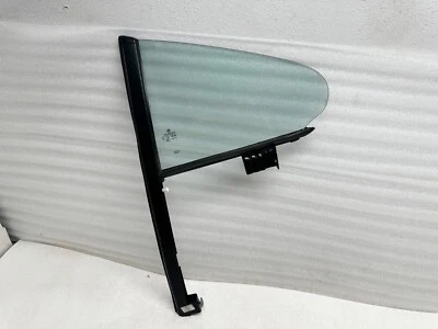 P40982 2012-2017 Volkswagen CC CUARTO TRASERO VENTILACIÓN VENTANA VIDRIO CONDUCTOR 3C8845215 Foto 1 de 4