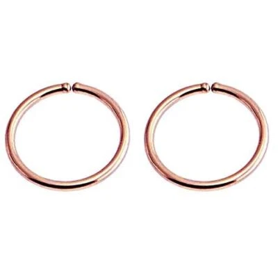 Pendientes de cartílago perforadores de aro Huggie de oro rosa de 14 quilates con múltiples medidores nariz Foto 1 de 4