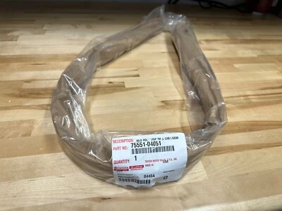 05-15 TACOMA ACCESS CAB RIGHT PASSENGER ROOF DRIP MOLDING W/CLIPS OEM TOYOTA - Image 1 of 3