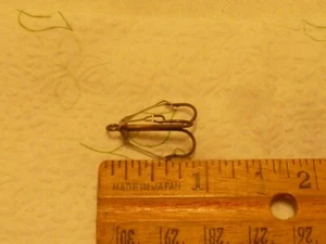 50 pcs Weedless Treble Hooks Eagle Claw Super Sharp Size #8 - Picture 1 of 1