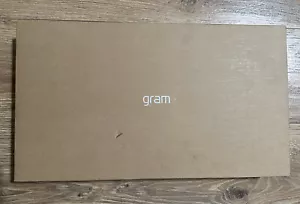 LG Gram 16" Laptop i7 12th Gen / 16GB RAM/ 256GB SSD - Picture 1 of 10