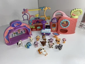 LPS Littlest Pet Shop Get Better Centro, Trucos y Talento, y Lote de Escenario con Figuras - Imagen 1 de 9