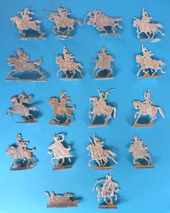 Flat D Pewter - Zinnfiguren - 18 Hussars English Waterloo 1815 for Painting - Picture 1 of 2