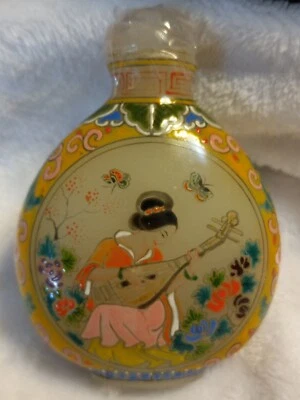 Garrafa de rapé de vidro chinesa QING DYNASTY Pequim, design de gueixa esmaltada - Imagem 1 de 4