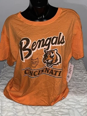 CINCINNATI BENGALS ‘47 BRAND NFL FOOTBALL FLY OVERSIZED TEE SHIRT WOMENS SM NWT - Image 1 of 2