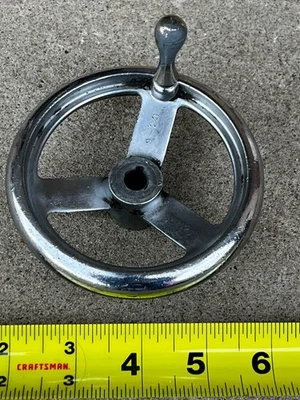 ORIGINAL  ATLAS CRAFTSMAN 10” 12'' LATHE APRON / TAILSTOCK HANDWHEEL #9-23 - Image 1 of 4