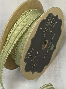 1 Yard Making Memories Mossy Green Embroidered Scallop 7/8” Ribbon Retired RARE - Picture 1 of 3