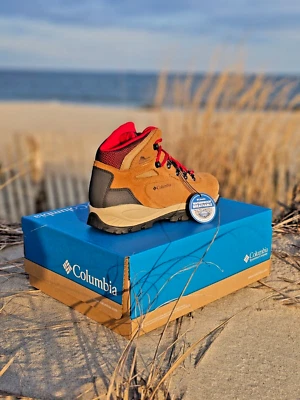 Columbia Women's  Newton Ridge Plus Waterproof Amped Hiking WP Boots-NEW - Image 1 of 4