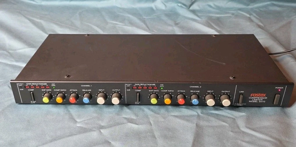 Fostex M11RP② Fostex MR-8 Mk2 Digital 8-Track Recorder - What To Know & Where To