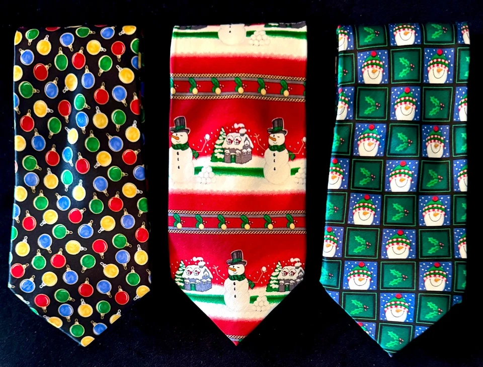 Lot of 3, Men's *100% Silk* Christmas ties by Hallmark, Holidays & Noel. - Image 1 of 4