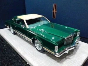 RARE !! AMC 1/18 Lincoln Continental Mark V Green Luxury Sedan Green - Imagen 1 de 5