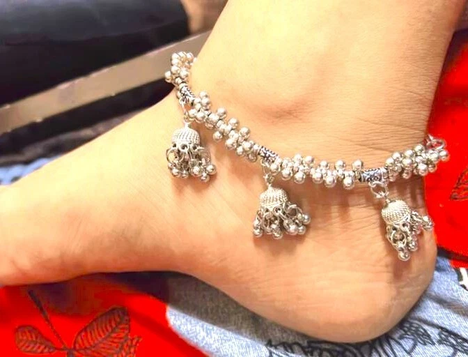 Chapado en Plata Bollywood Indio Tradicional 2 Tobilleras Payal Mujeres Joyería de Moda Foto 1 de 3