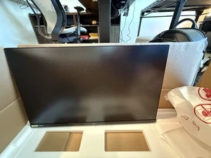 LG 27GN800 27” 2K 144Hz UltraGear QHD NanoIPS Gaming Monitor - Picture 1 of 4