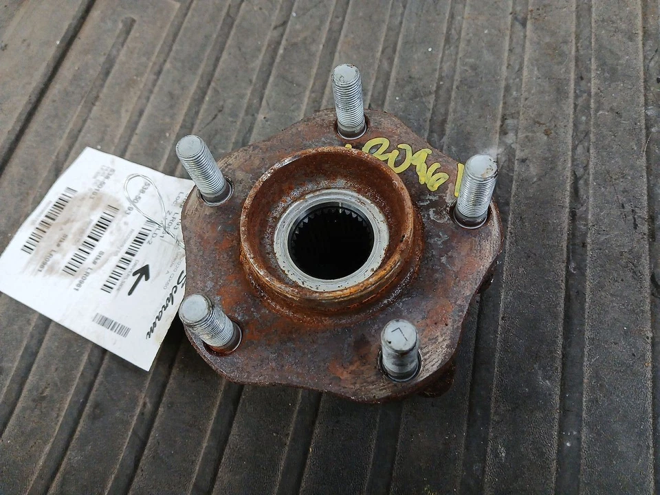 RH & LH Front Hub 402023JA1A Fits 14-20 Infiniti QX60 2965755 - Image 1 of 4