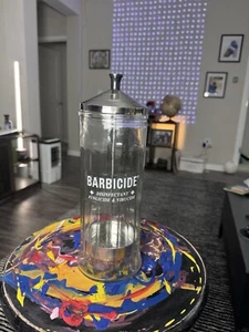 Barbicide Disinfecting Jar - Picture 1 of 4