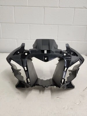 NUEVO 2022 - 2024 YAMAHA YZFR7 YZF R7 FARO DELANTERO CUBIERTA MÁSCARA BEB-2835H-00-00 Foto 1 de 4