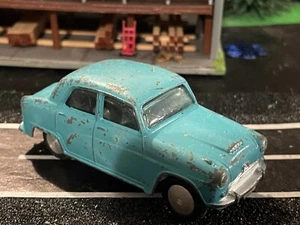 CORGI TOYS VINTAGE DIECAST AUSTIN CAMBRIDGE SEDAN BLUE - Picture 1 of 5