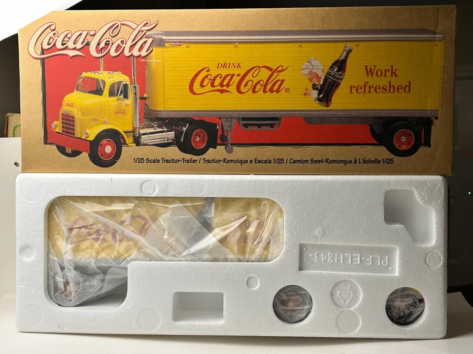 Ertl 1/25 Scale Diecast 1954 GMC Coca Cola Semi with Great Dane Trailer with Box - Image 1 of 4