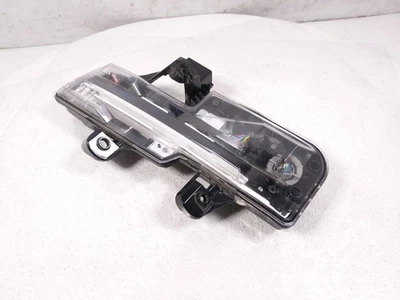 2020-2023 Mazda Cx-30 Driver Turn Signal Lamp / Light Dfr5-51070 - Image 1 of 4