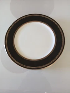 Set of 4 Monterey Bay 8" Salad / Dessert Black and Gold Plates - Picture 1 of 8